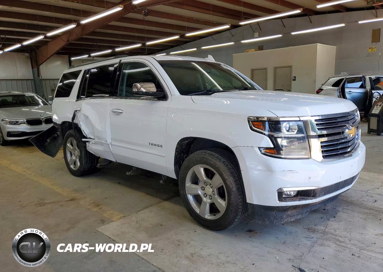 2019 Chevrolet Tahoe K1500 Premier VIN:1GNSKCKC4KR148752 - 4