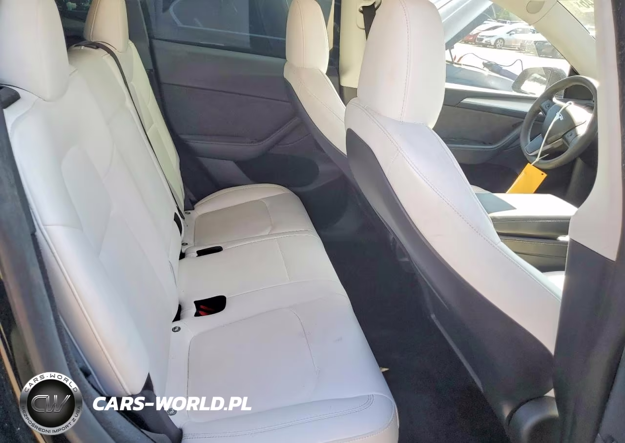 2023 Tesla Model Y VIN:7SAYGDEF7PF846739 - 10