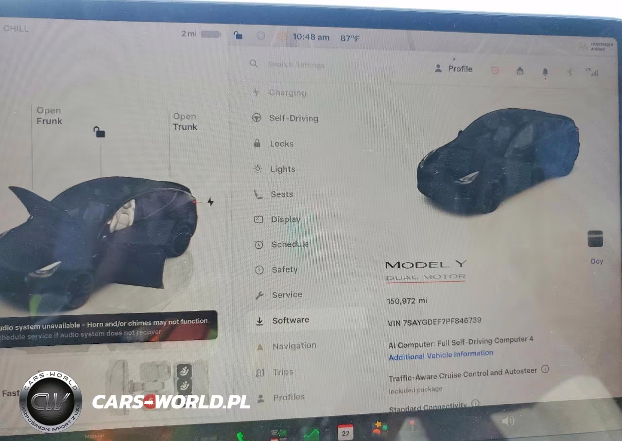 2023 Tesla Model Y VIN:7SAYGDEF7PF846739 - 9