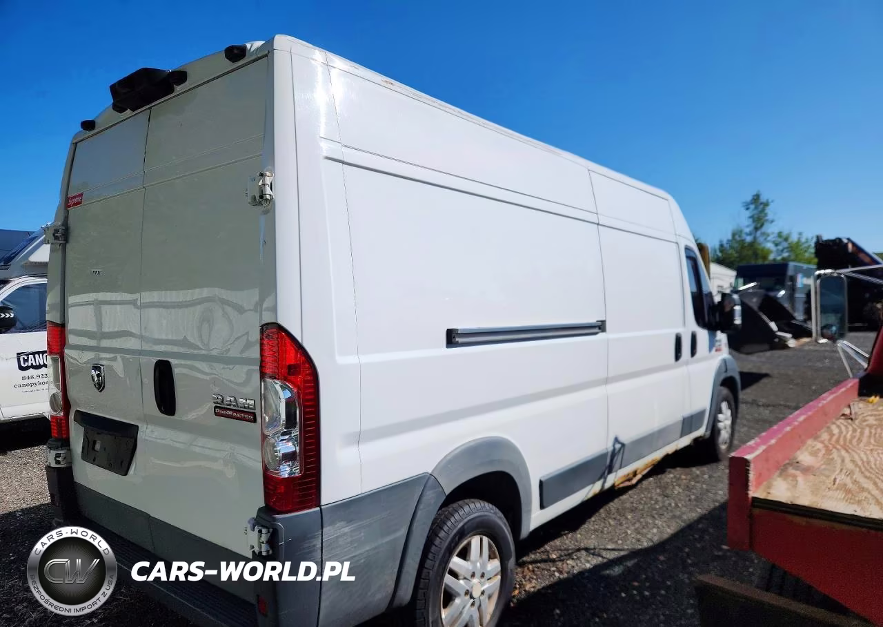 2018 Ram Promaster 2500 Delivery Van VIN:3C6TRVDG3JE125694 - 3
