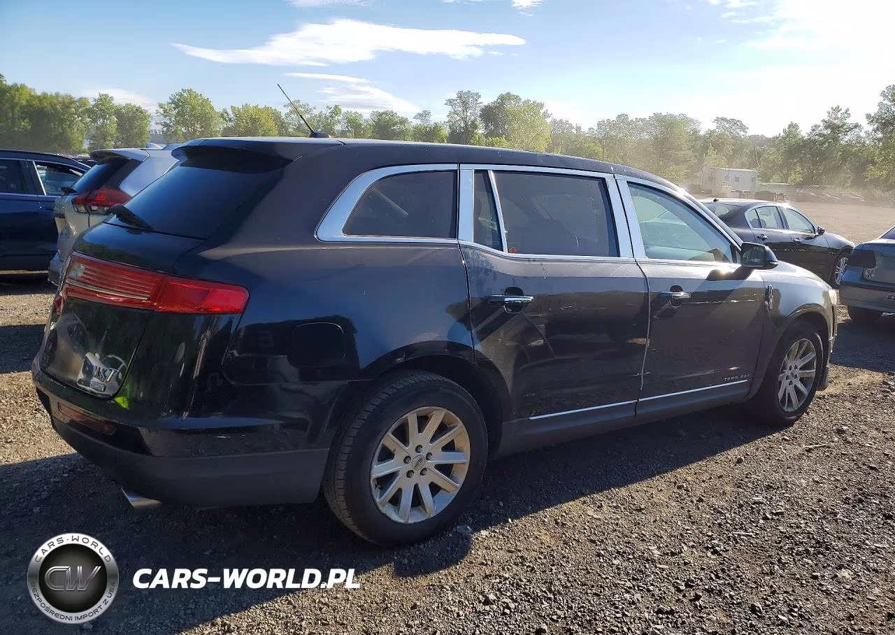 2016 Lincoln Mkt VIN:2LMHJ5NK8GBL00384 - 3