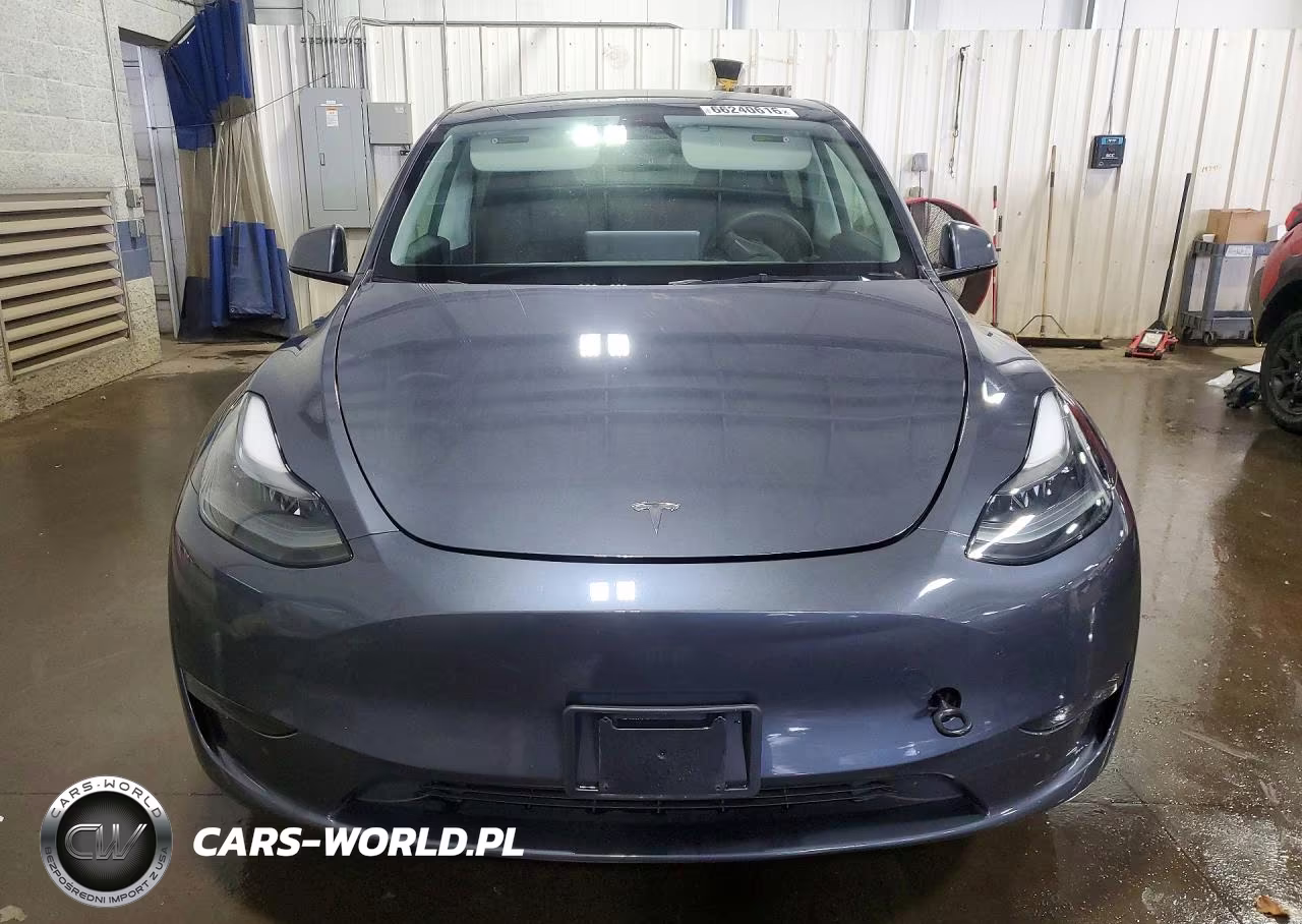 2023 Tesla Model Y VIN:7SAYGDEE6PF876645 - 5