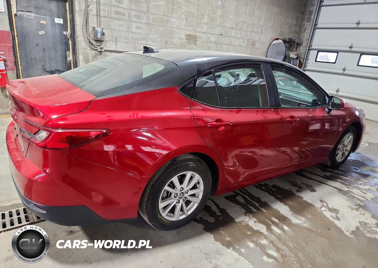 2025 Toyota Camry Le VIN:4T1DAACK0SU040913 - 3
