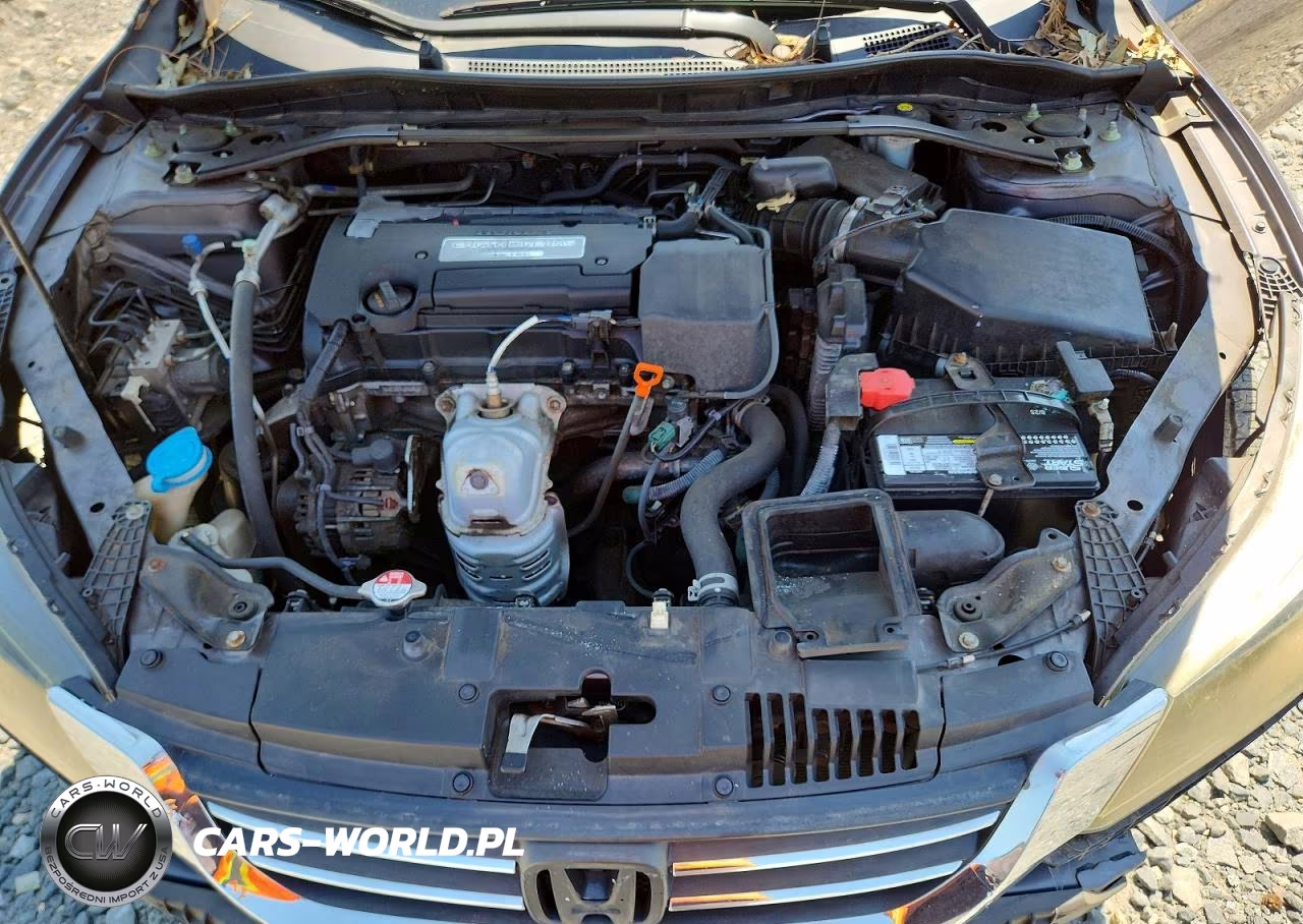 2015 Honda Accord Sport VIN:1HGCR2F59FA083613 - 11