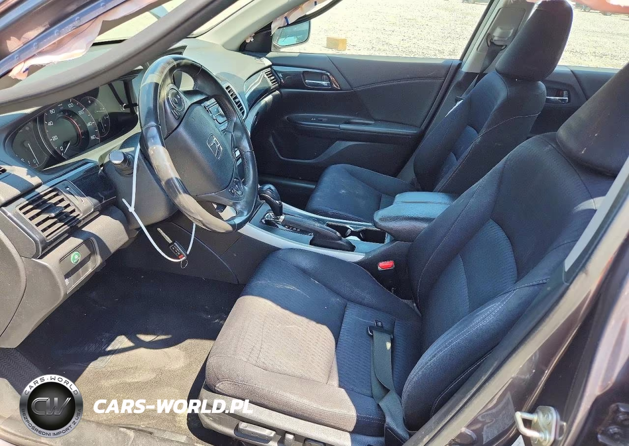2015 Honda Accord Sport VIN:1HGCR2F59FA083613 - 7