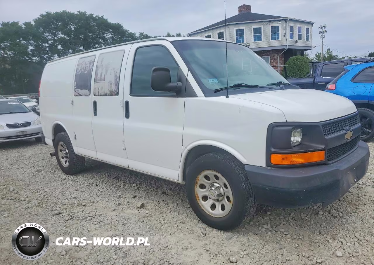 2014 Chevrolet Express G1500 VIN:1GCSGAFX5E1129657 - 4