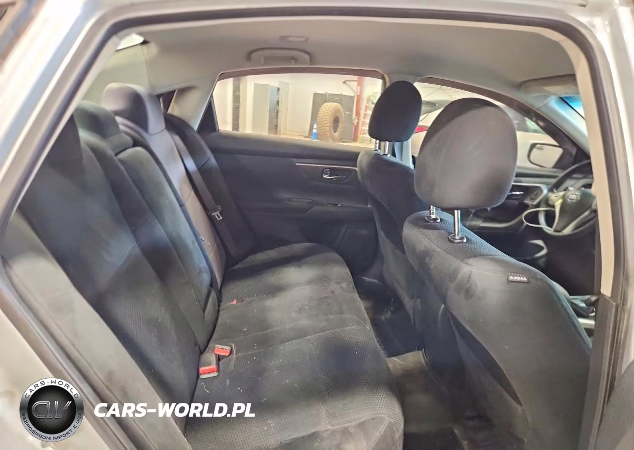 2015 Nissan Altima 2.5 S VIN:1N4AL3AP6FN380505 - 10