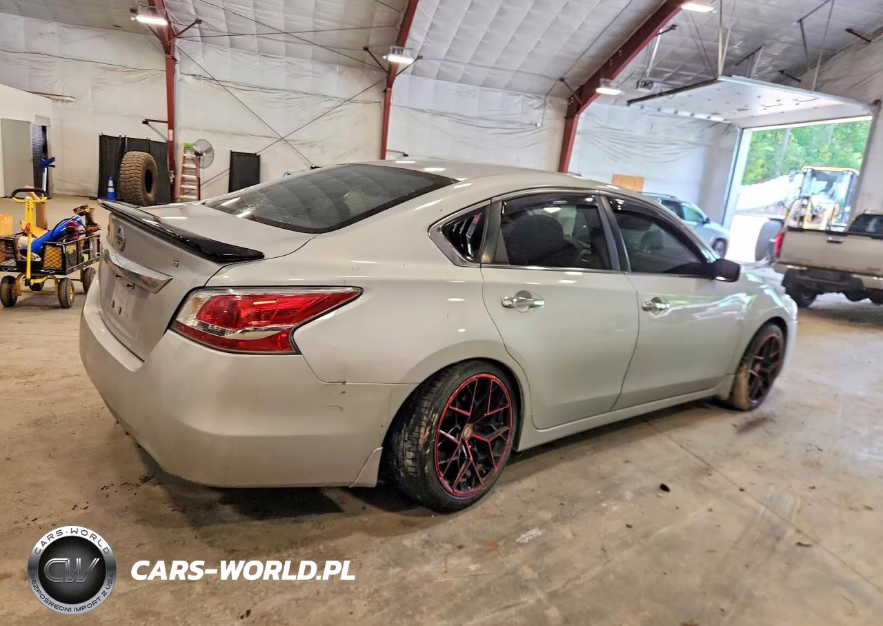 2015 Nissan Altima 2.5 S VIN:1N4AL3AP6FN380505 - 3