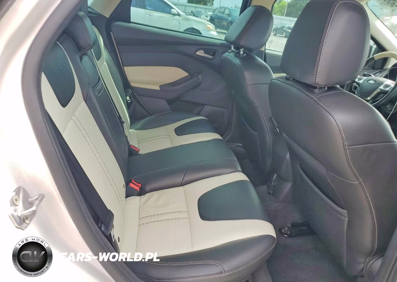 2013 Ford Focus Titanium VIN:1FADP3N27DL149511 - 11