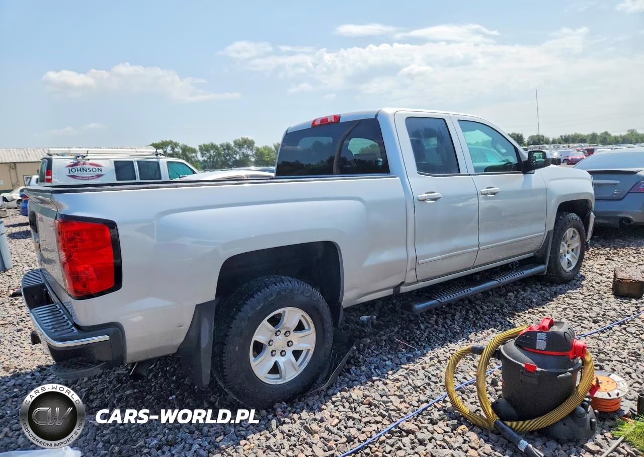 2017 Chevrolet Silverado C1500 Lt VIN:1GCRCREH7HZ154813 - 3