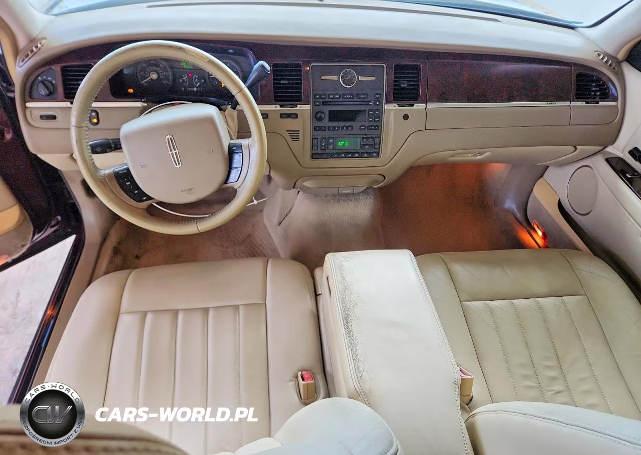 2006 Lincoln Town Car Signature VIN:1LNHM81V36Y649216 - 8