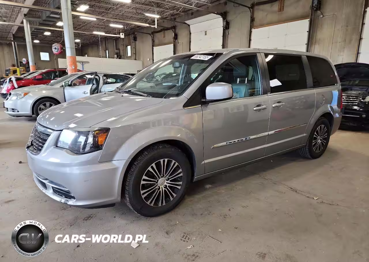 2014 Chrysler Town & Country S