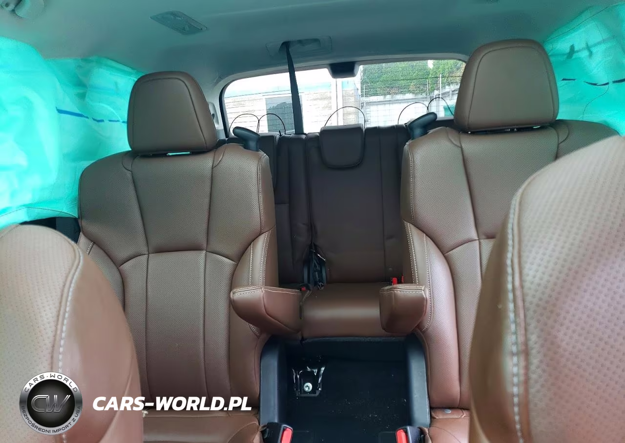 2019 Subaru Ascent Touring VIN:4S4WMARD2K3415618 - 10