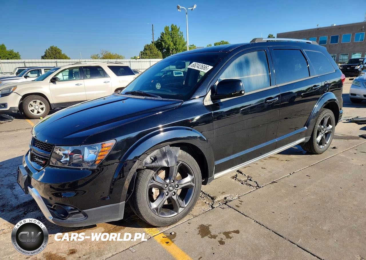 2019 Dodge Journey Crossroad VIN:3C4PDDGG1KT853834 - 1