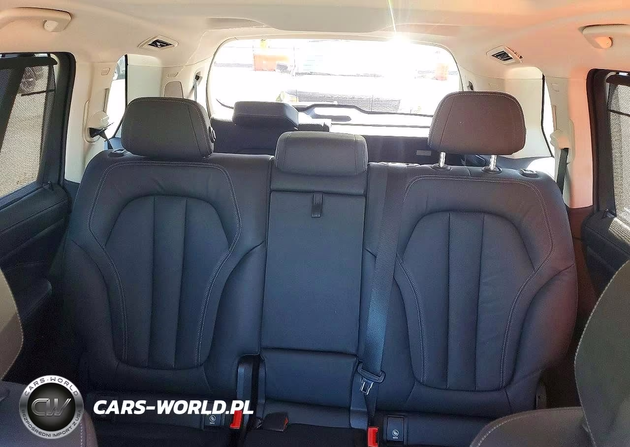 2019 BMW X7 xDrive50I VIN:5UXCX4C53KLS36228 - 10