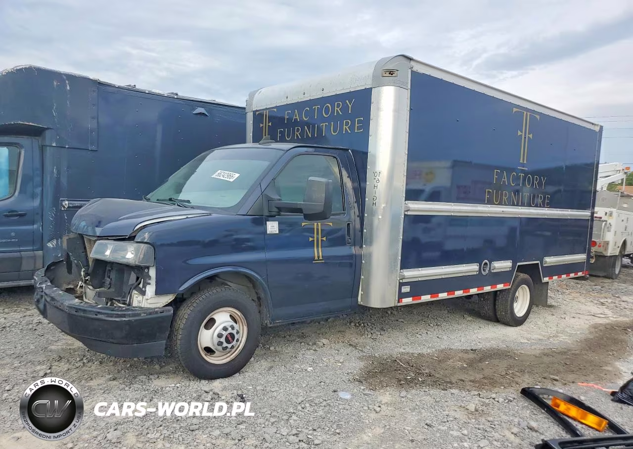 2021 GMC Savana Box Truck