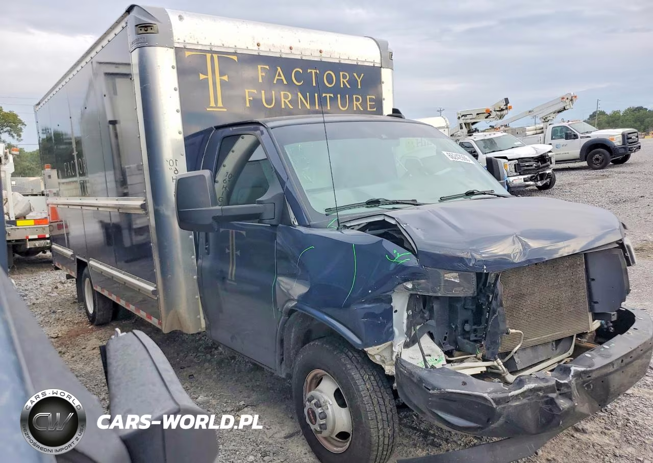 2021 GMC Savana Box Truck VIN:7GZ37TC70MN008677 - 4