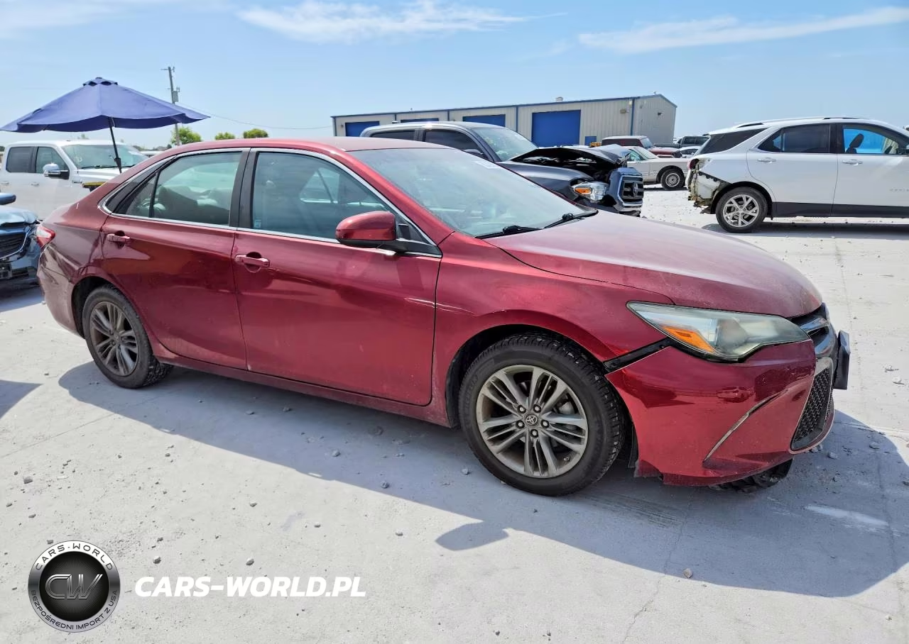 2016 Toyota Camry Se VIN:4T1BF1FK0GU610131 - 4