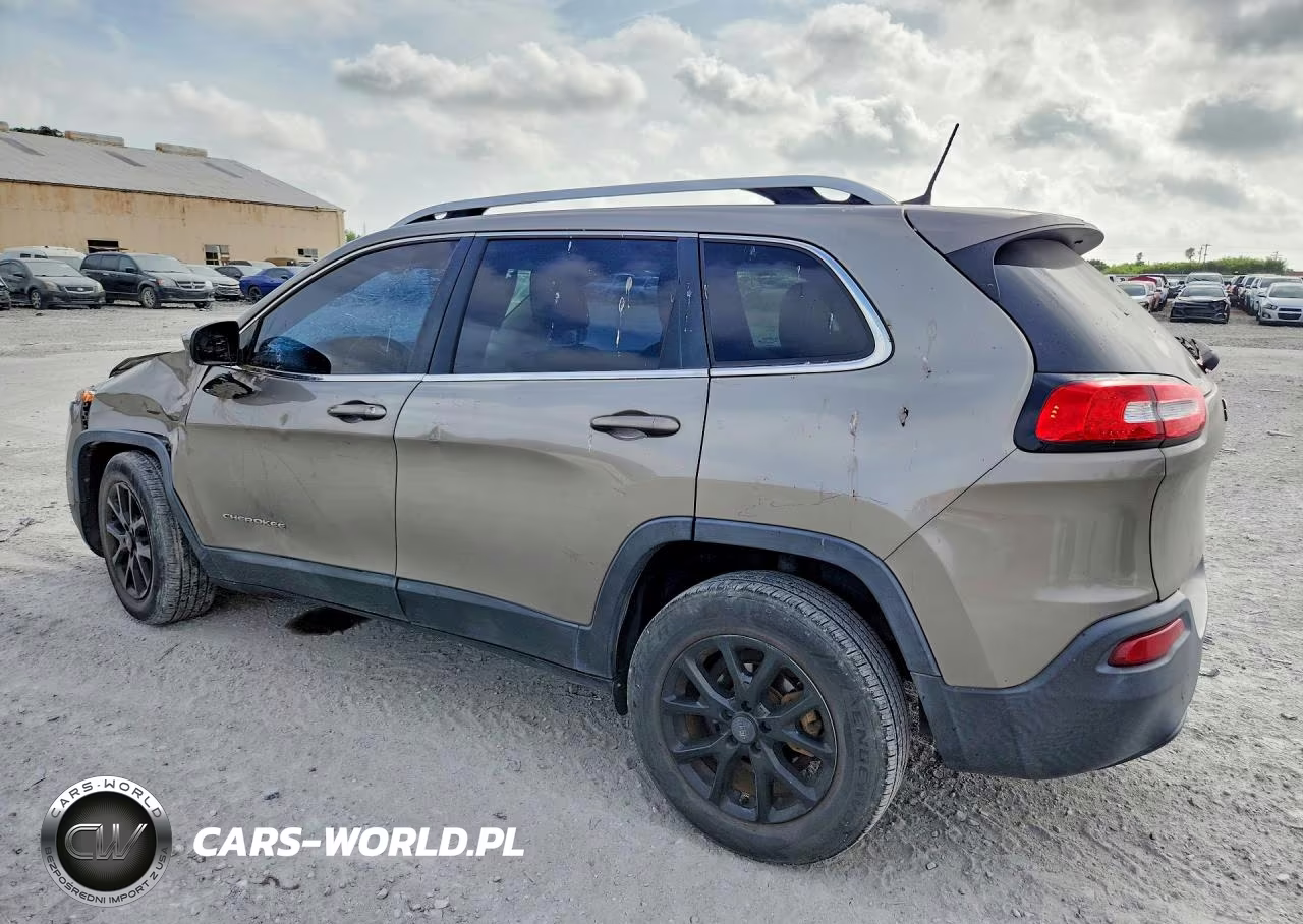 2017 Jeep Cherokee Latitude VIN:1C4PJLCB5HW667696 - 2