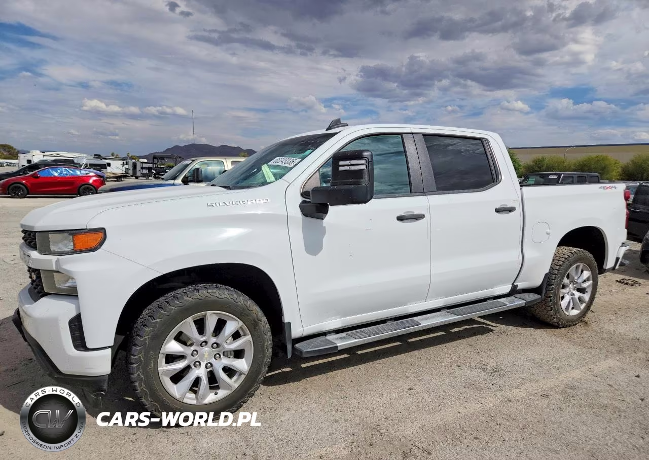 2021 Chevrolet Silverado K1500 Custom VIN:3GCUYBEFXMG375818 - 1