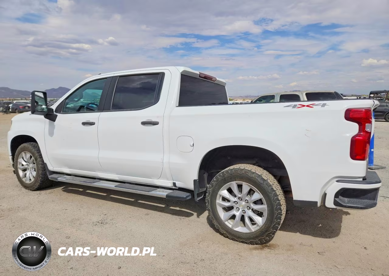 2021 Chevrolet Silverado K1500 Custom VIN:3GCUYBEFXMG375818 - 2