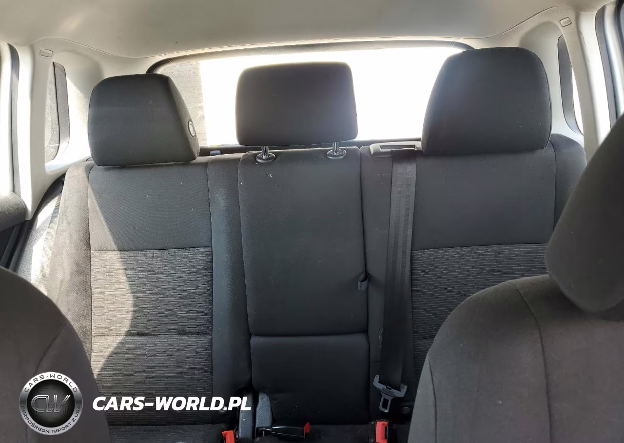 2017 Volkswagen Tiguan S VIN:WVGAV7AX4HK054441 - 10
