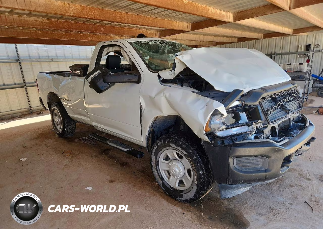 2023 Ram 2500 Tradesman VIN:3C6MR5AJ7PG562275 - 4