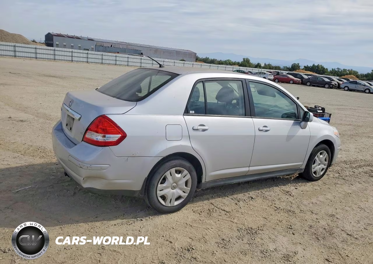 2010 Nissan Versa 1.8 S VIN:3N1BC1AP2AL464545 - 3