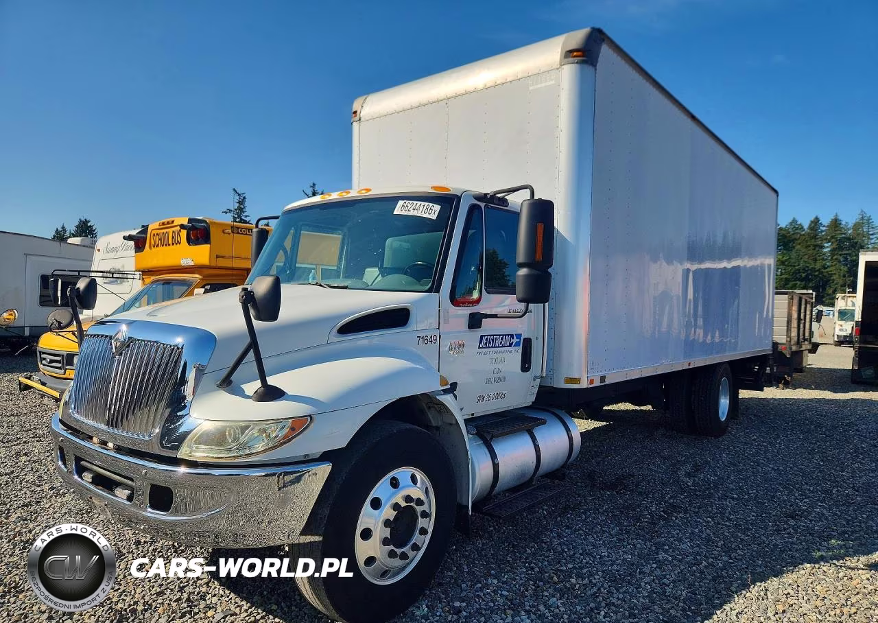 2006 International 4300 Box Truck