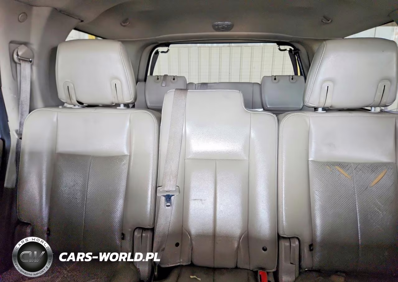 2010 Ford Expedition Limited VIN:1FMJU1K55AEB68823 - 10