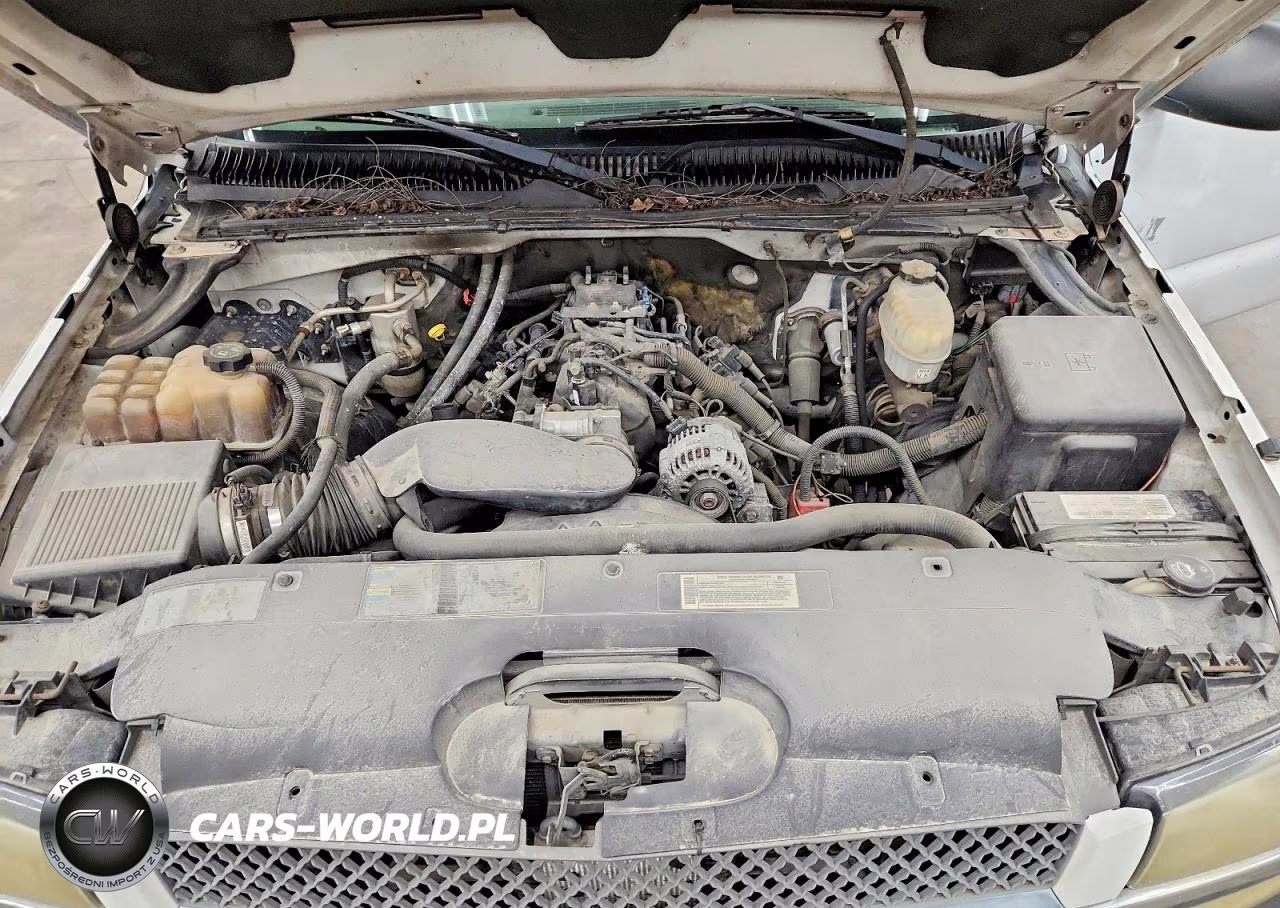 2005 Chevrolet Silverado C2500 Heavy Duty VIN:1GCHC24UX5E249225 - 11
