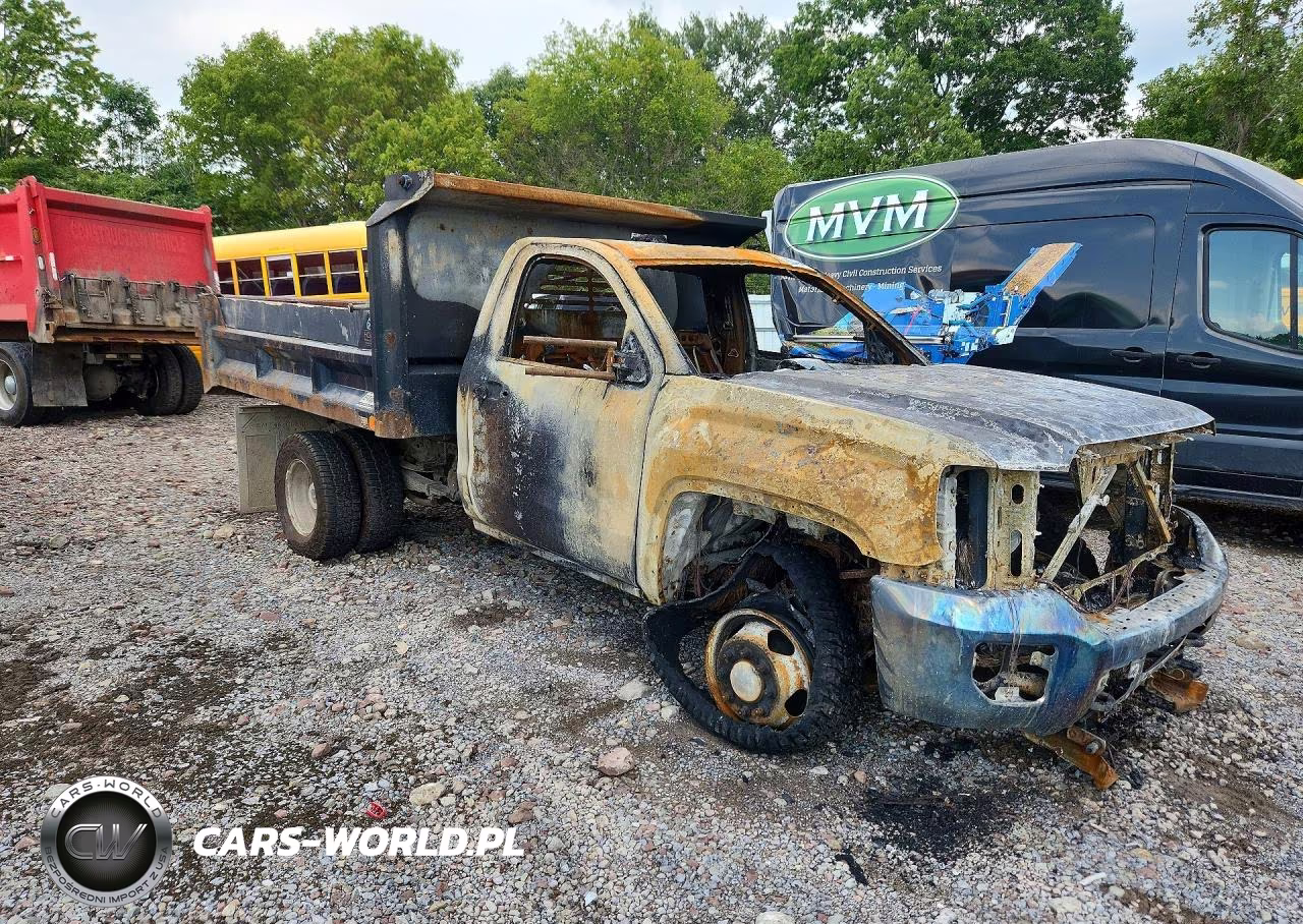 2016 GMC Sierra K3500 Dump Truck VIN:1GD32VCG3GZ277191 - 4