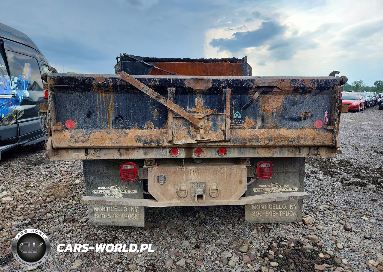 2016 GMC Sierra K3500 Dump Truck VIN:1GD32VCG3GZ277191 - 6