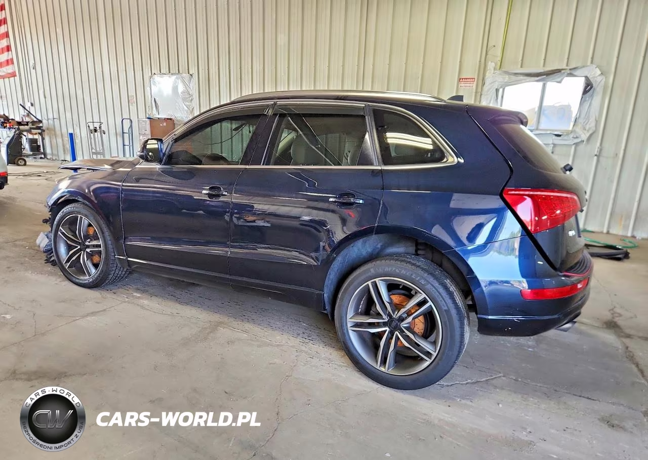 2011 Audi Q5 Premium Plus VIN:WA1LFAFP1BA044067 - 2