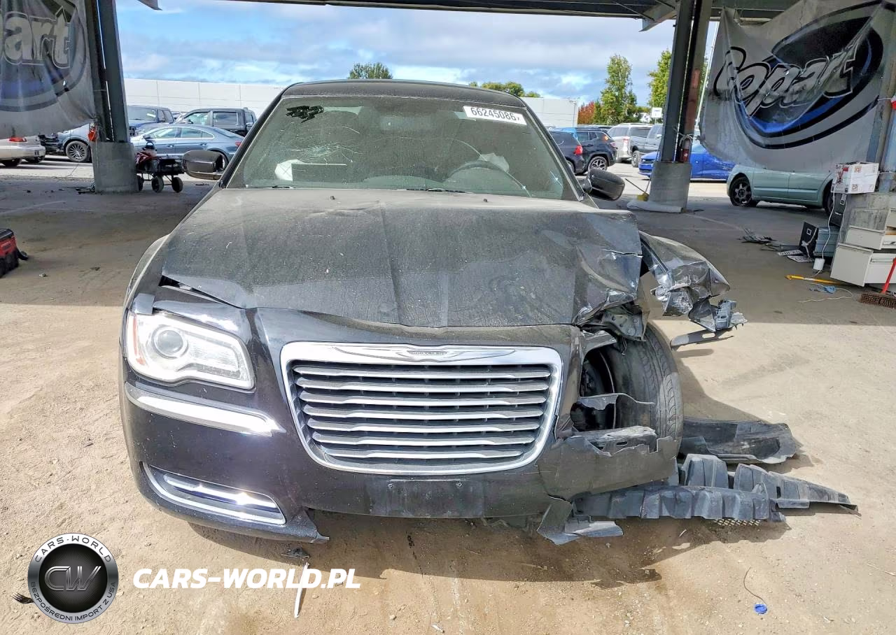2013 Chrysler 300 VIN:2C3CCAAG2DH626466 - 5