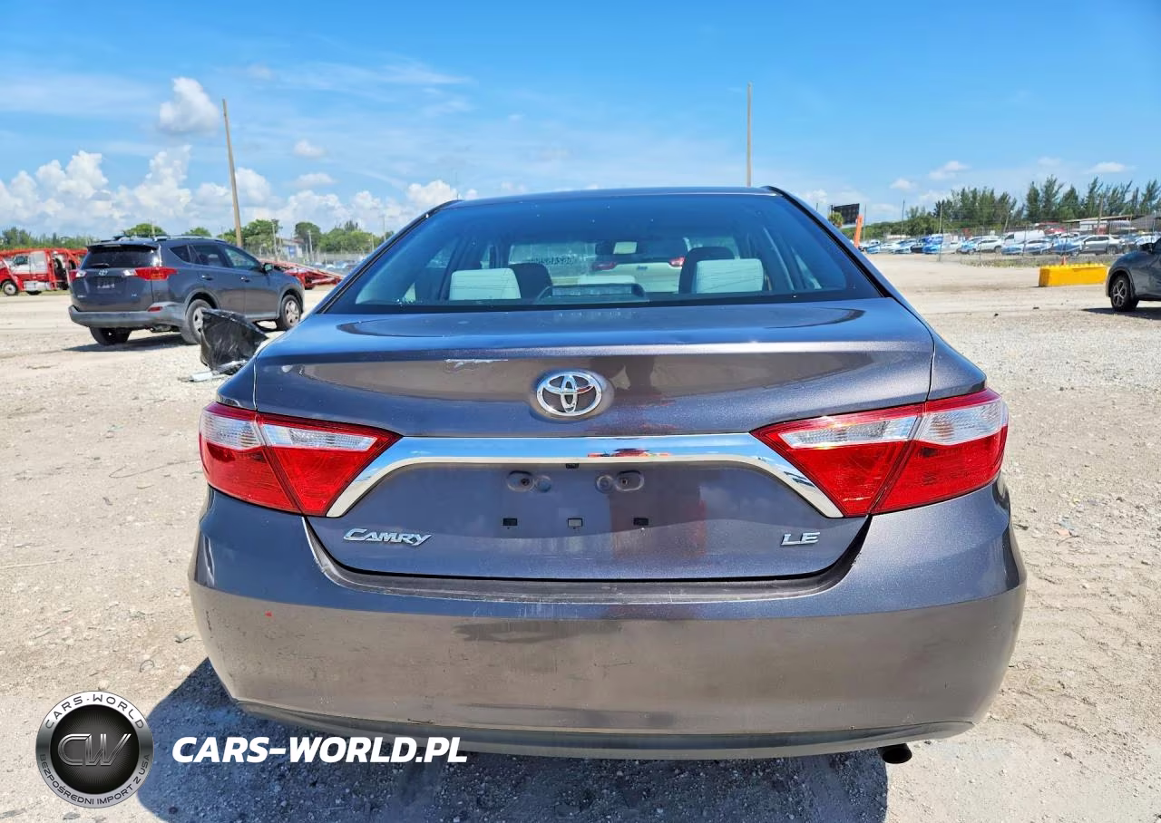 2016 Toyota Camry Le VIN:4T1BF1FK5GU562481 - 6