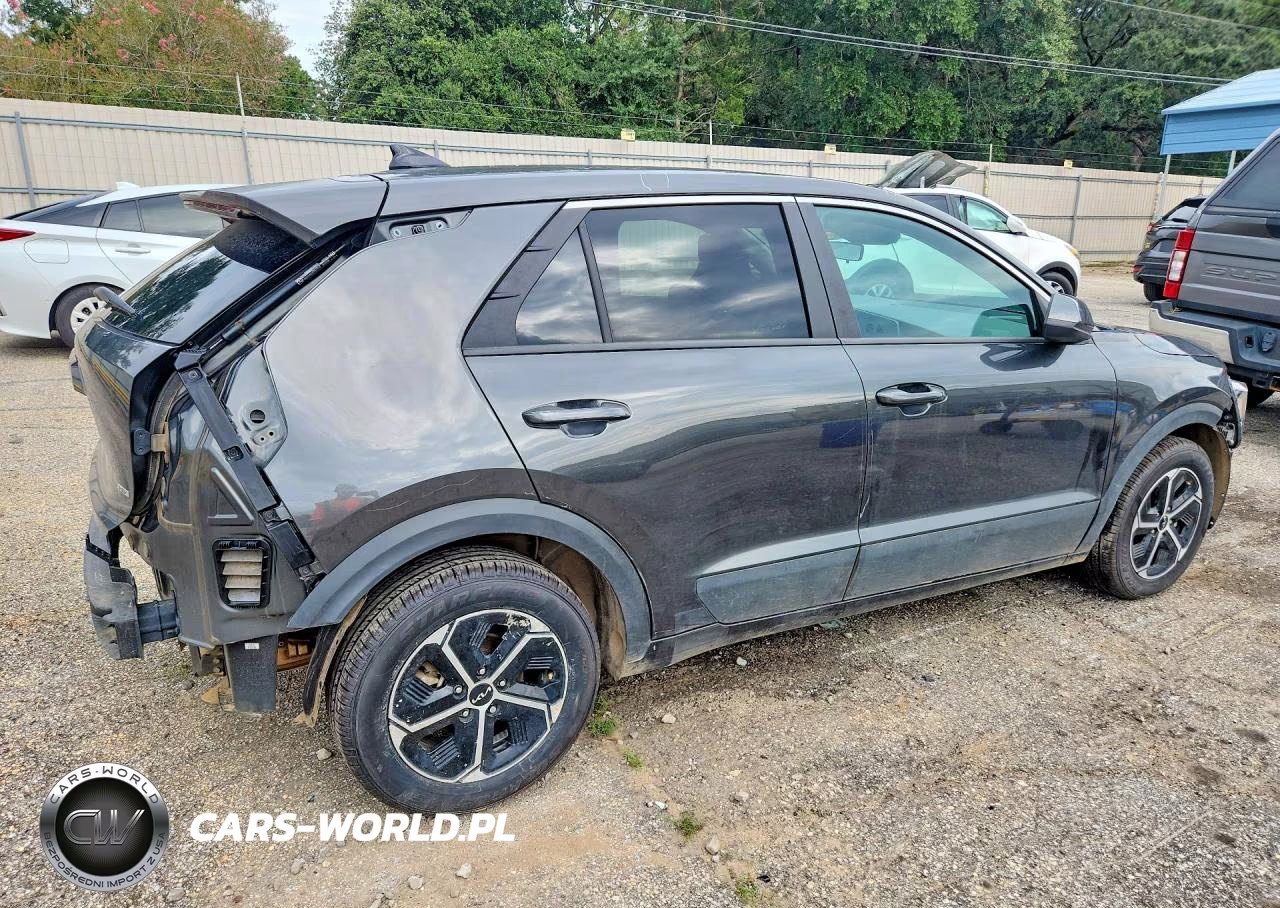2026 Kia Niro Lx VIN:KNDCP3LE2T5327668 - 3