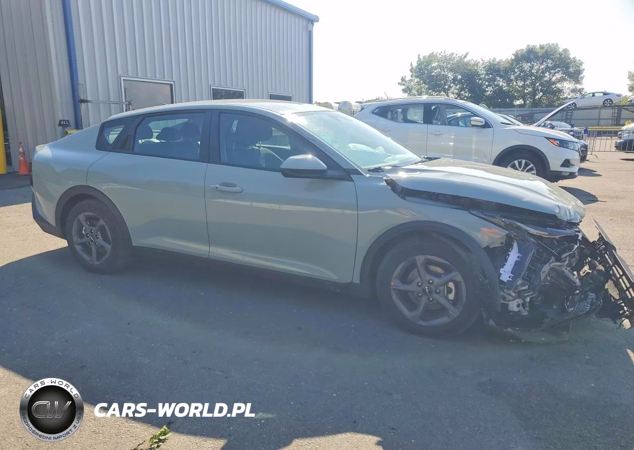 2026 Kia K4 Lxs VIN:3KPFT4DE7TE337842 - 4