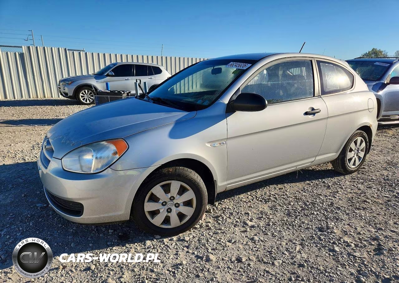 2009 Hyundai Accent Gs VIN:KMHCM36C59U133701 - 1
