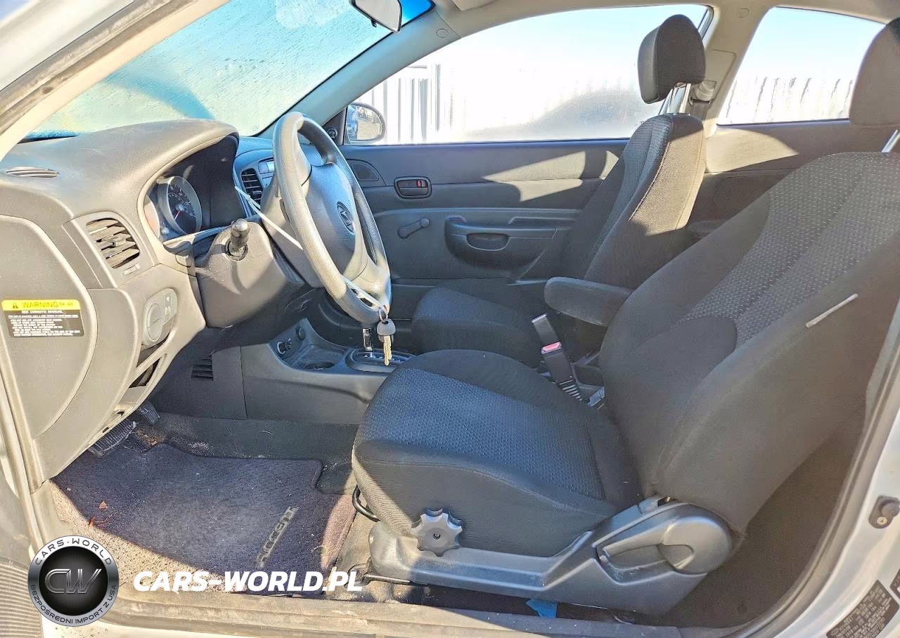2009 Hyundai Accent Gs VIN:KMHCM36C59U133701 - 7