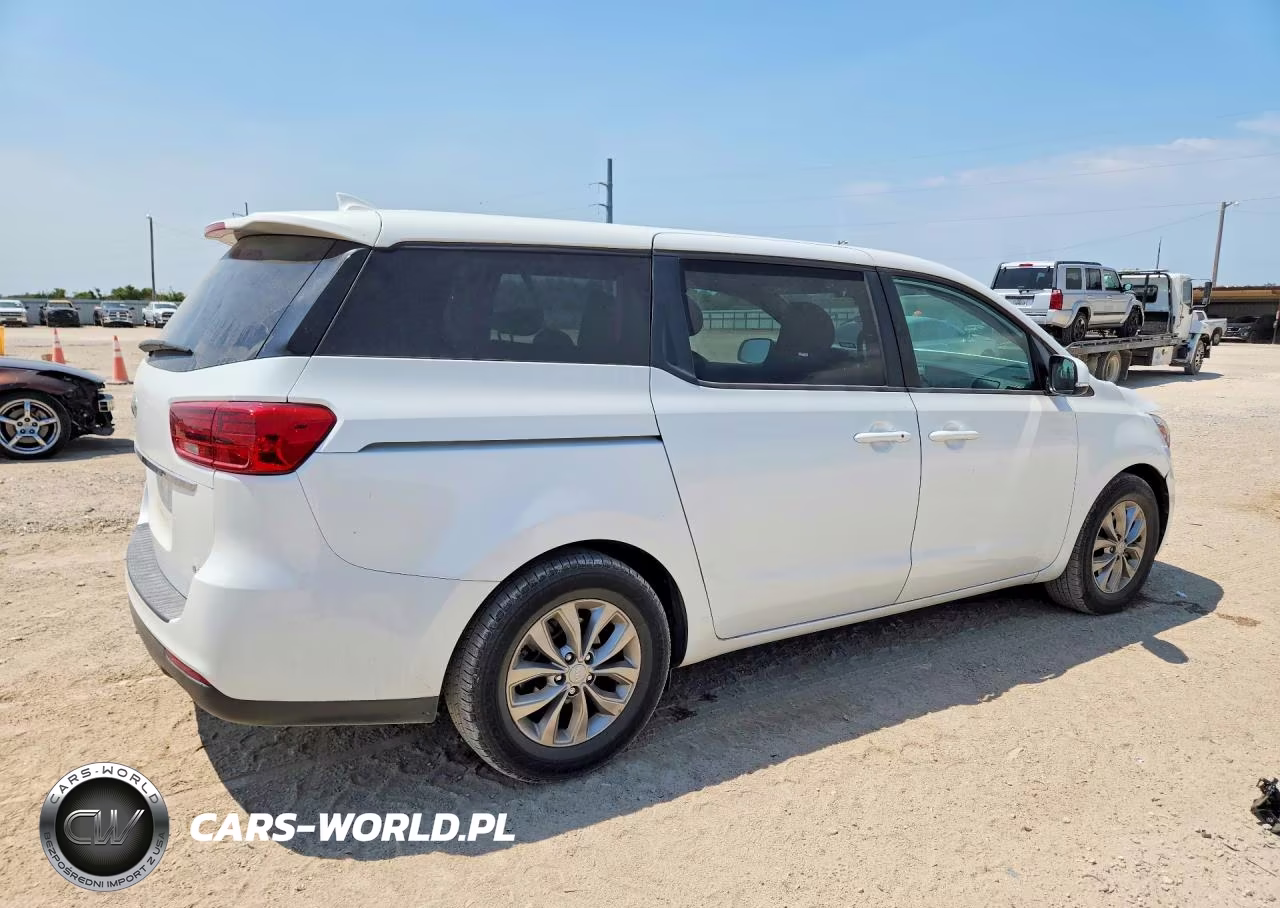 2019 Kia Sedona Lx VIN:KNDMB5C18K6547949 - 3