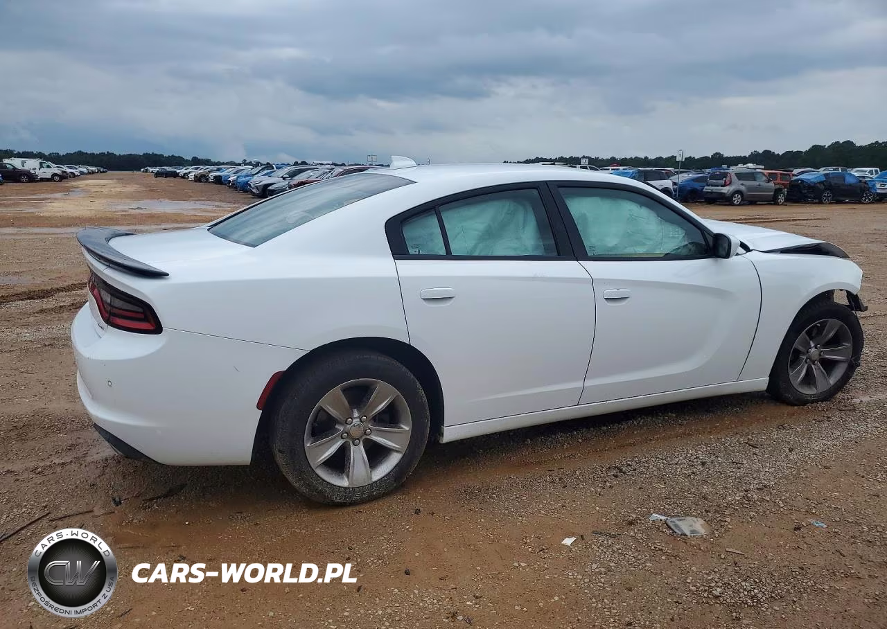 2018 Dodge Charger Sxt Plus VIN:2C3CDXHG8JH145039 - 3