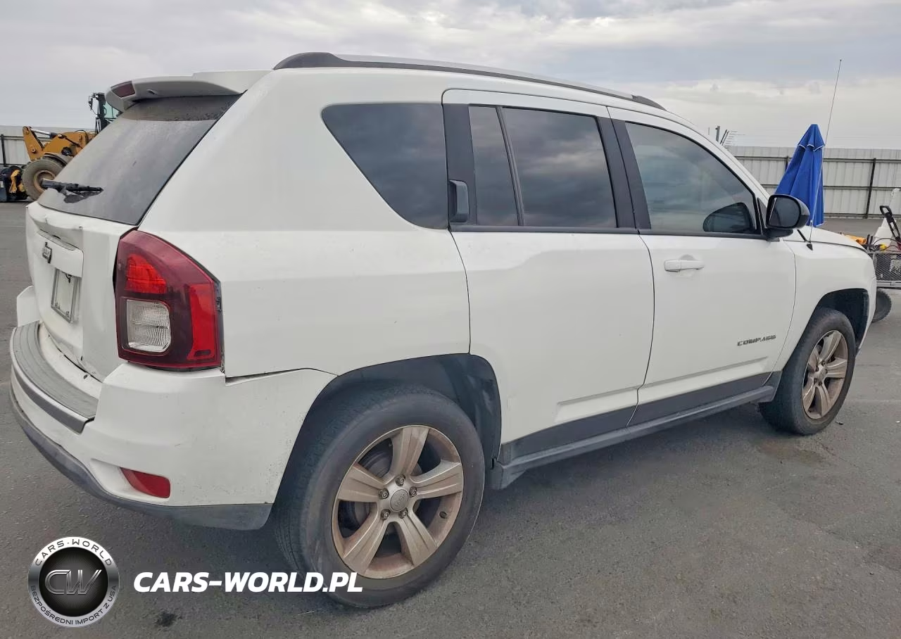 2016 Jeep Compass Sport VIN:1C4NJCBA9GD681501 - 3