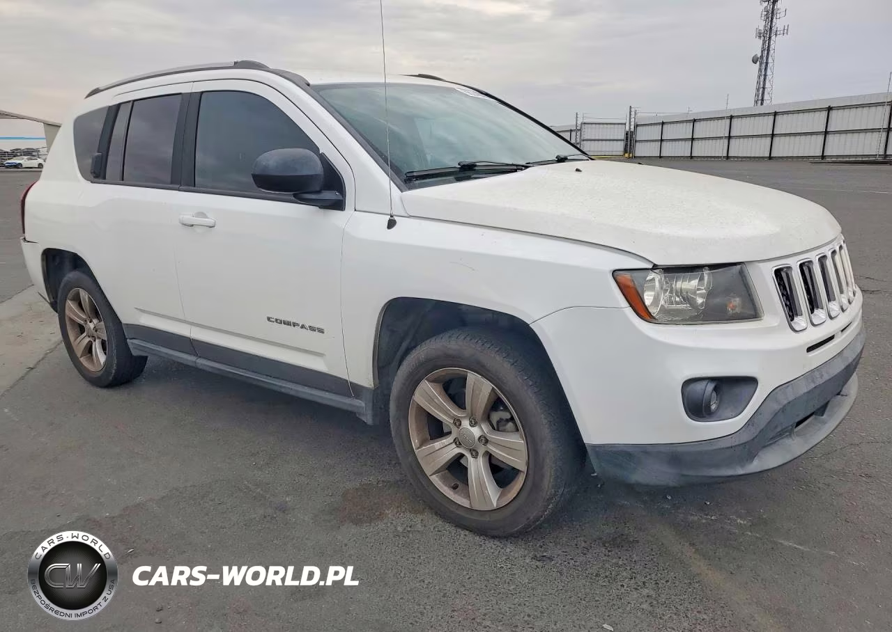 2016 Jeep Compass Sport VIN:1C4NJCBA9GD681501 - 4