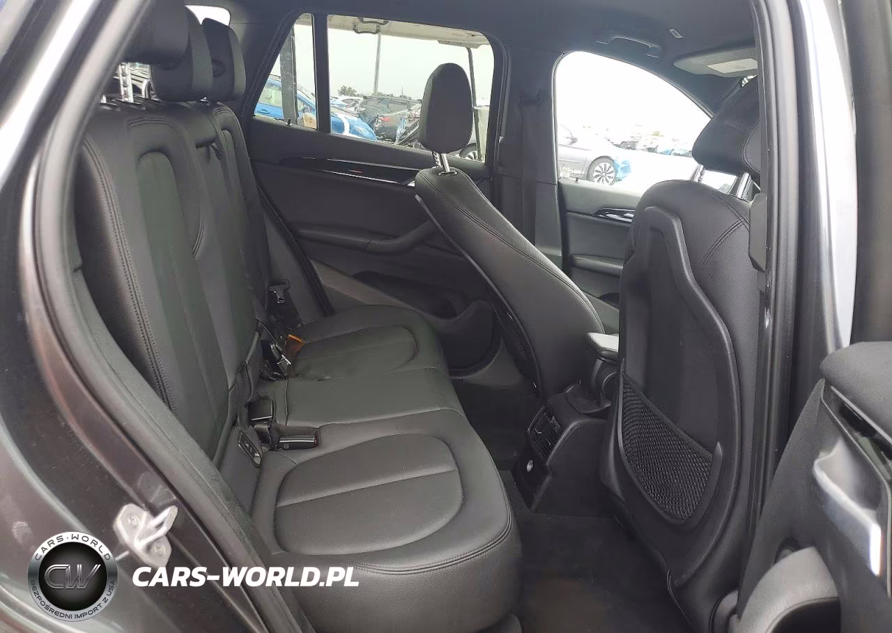 2017 BMW X1 xDrive28I VIN:WBXHT3C34H5F87860 - 11