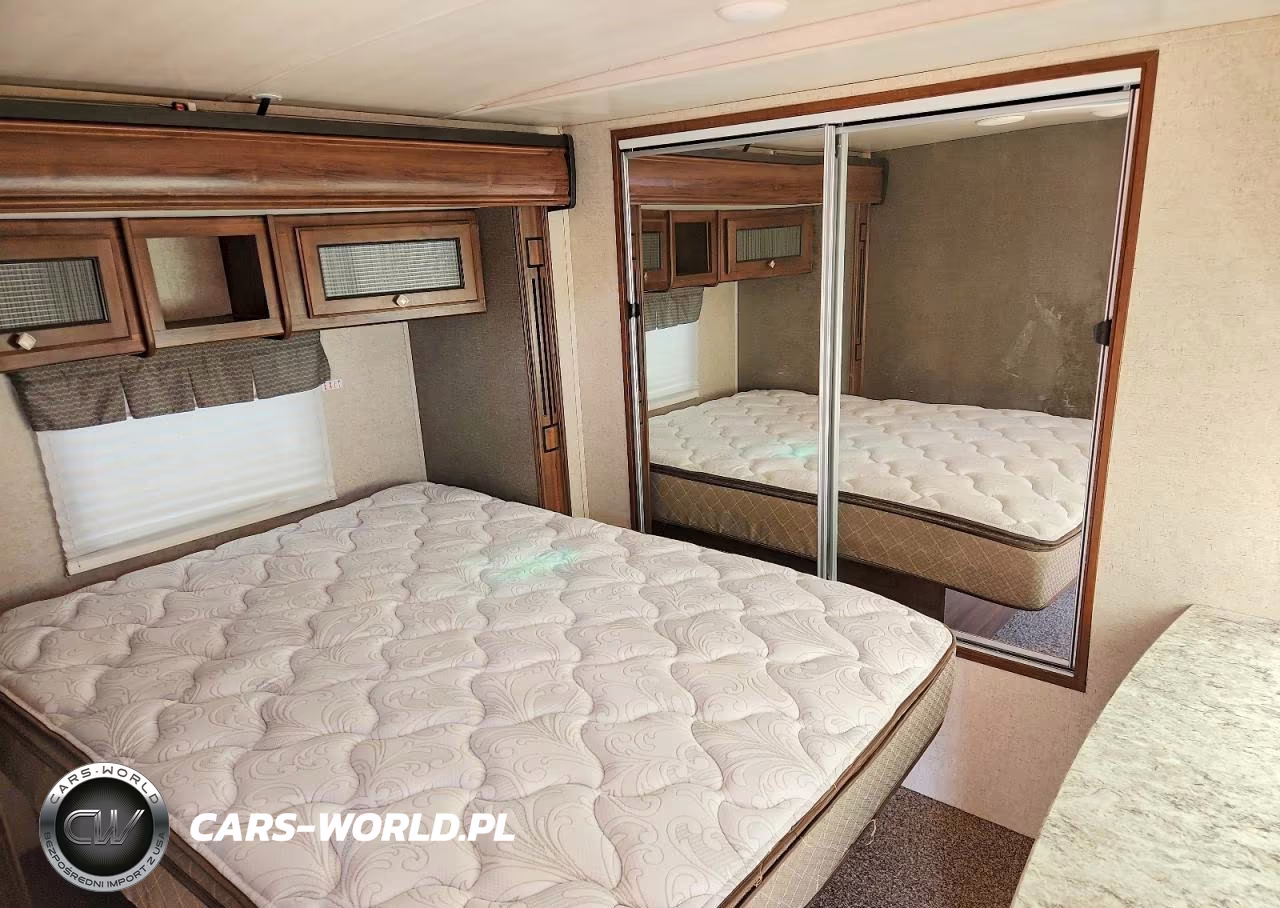 2018 Heart Land Trailers VIN:5SFNB3225JE352962 - 5
