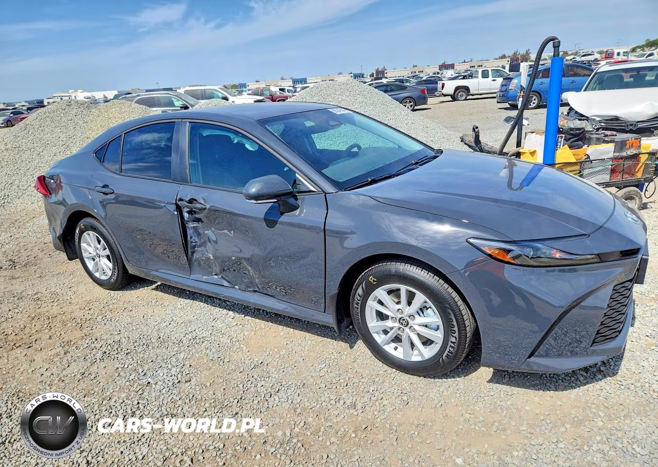 2026 Toyota Camry Le VIN:4T1DAACK2TU345461 - 4