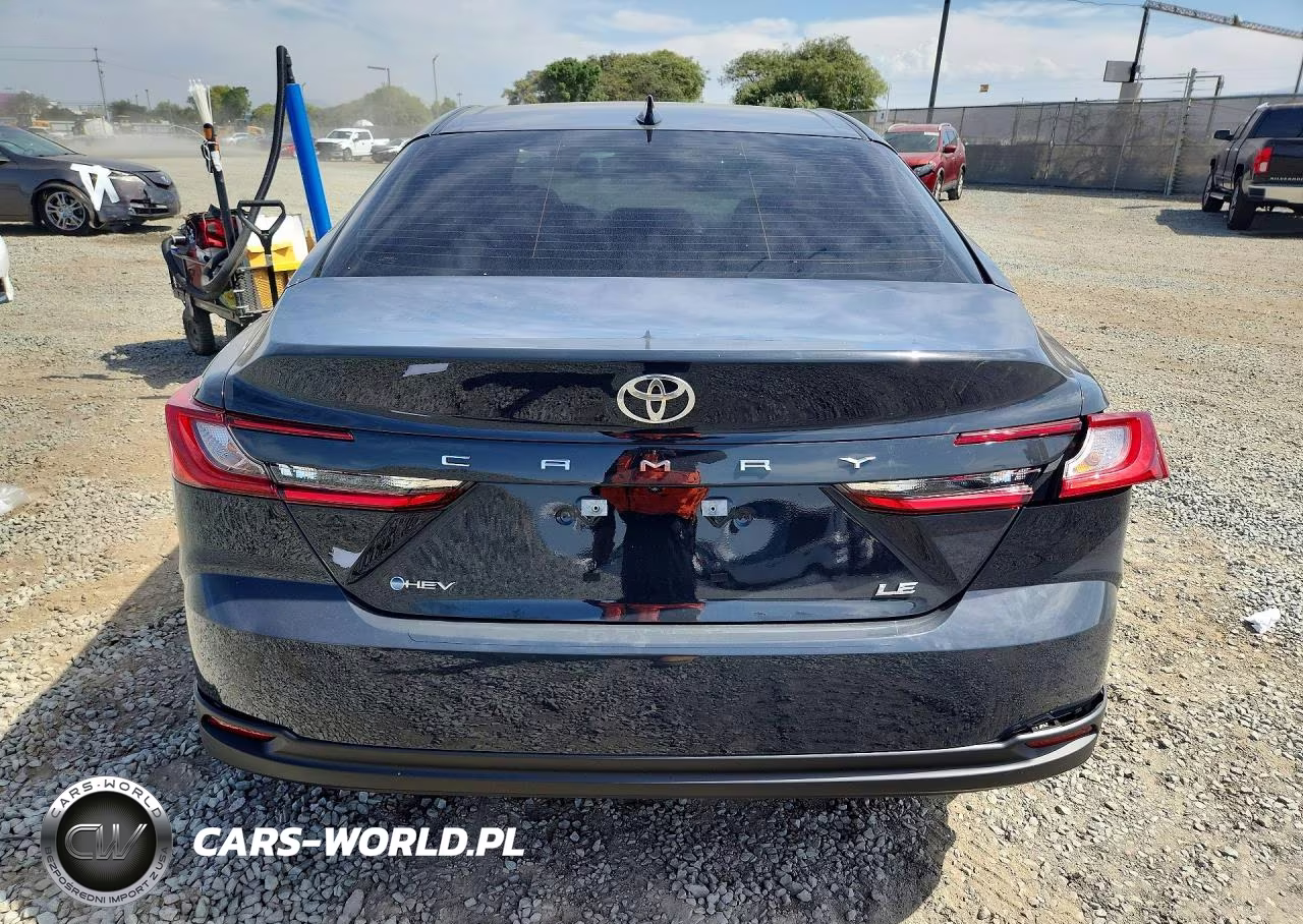 2026 Toyota Camry Le VIN:4T1DAACK2TU345461 - 6