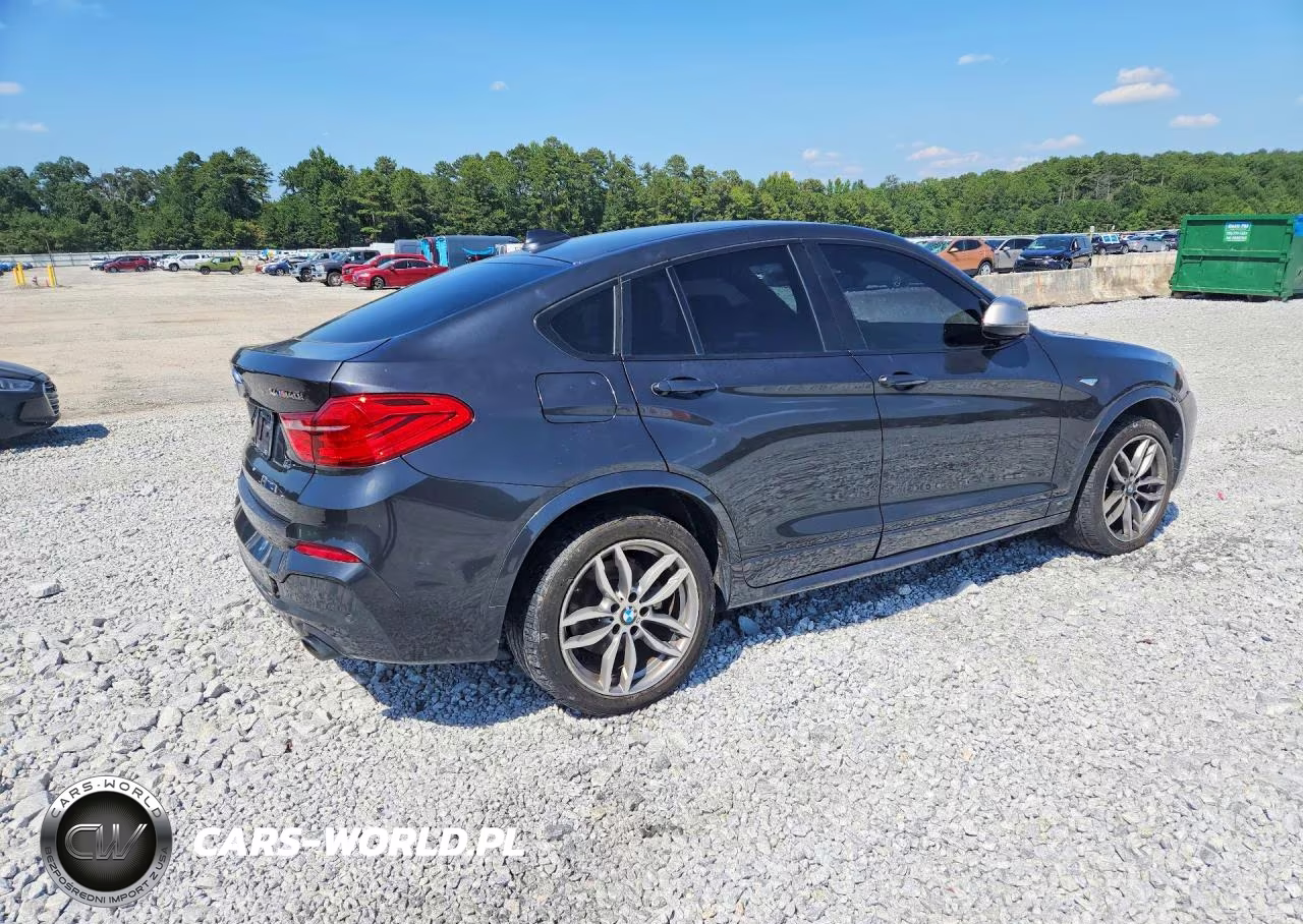 2018 BMW X4 xDrivem40I VIN:5UXXW7C53J0W65536 - 3