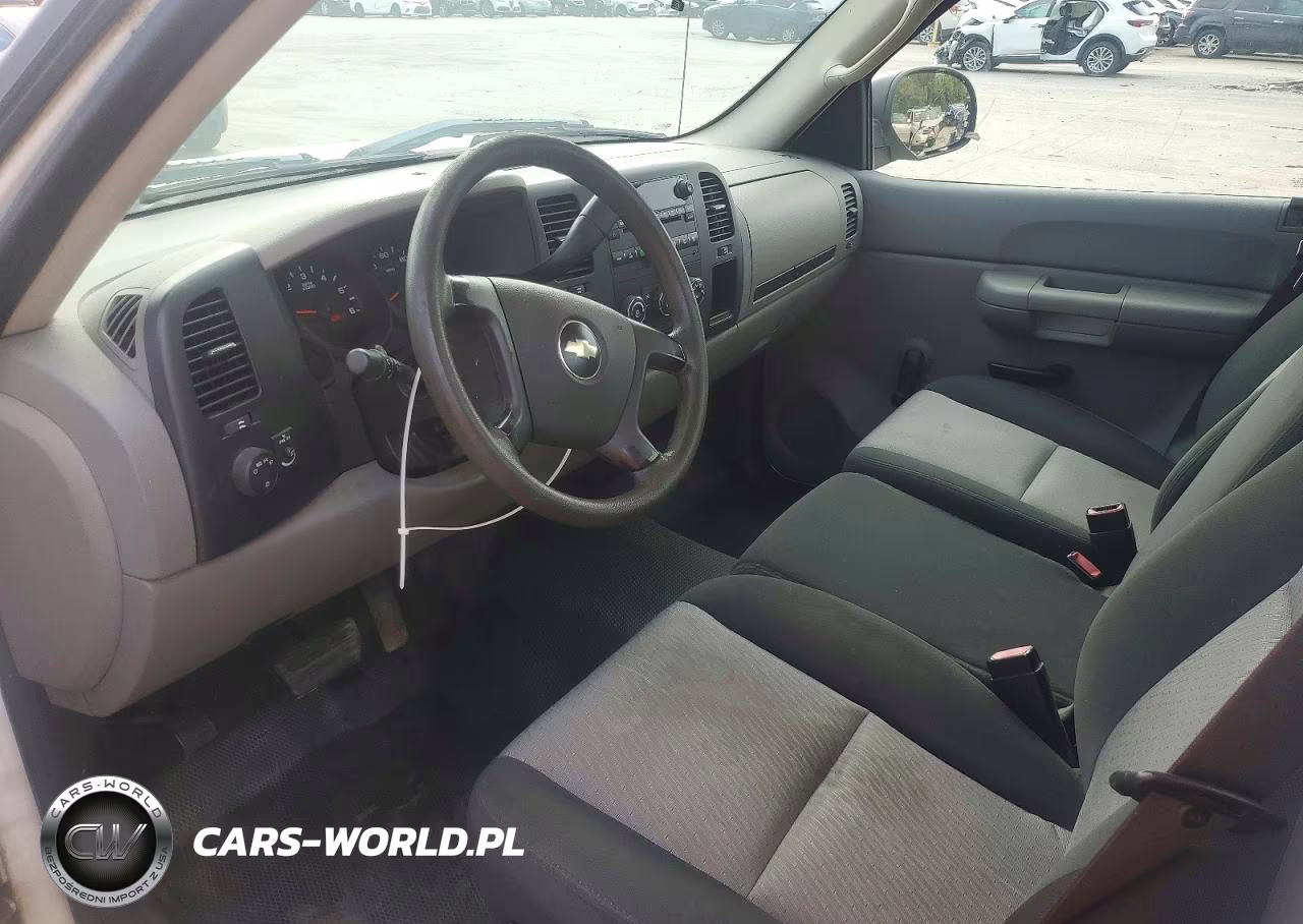 2008 Chevrolet Silverado C1500 VIN:1GCEC14X78Z205249 - 8